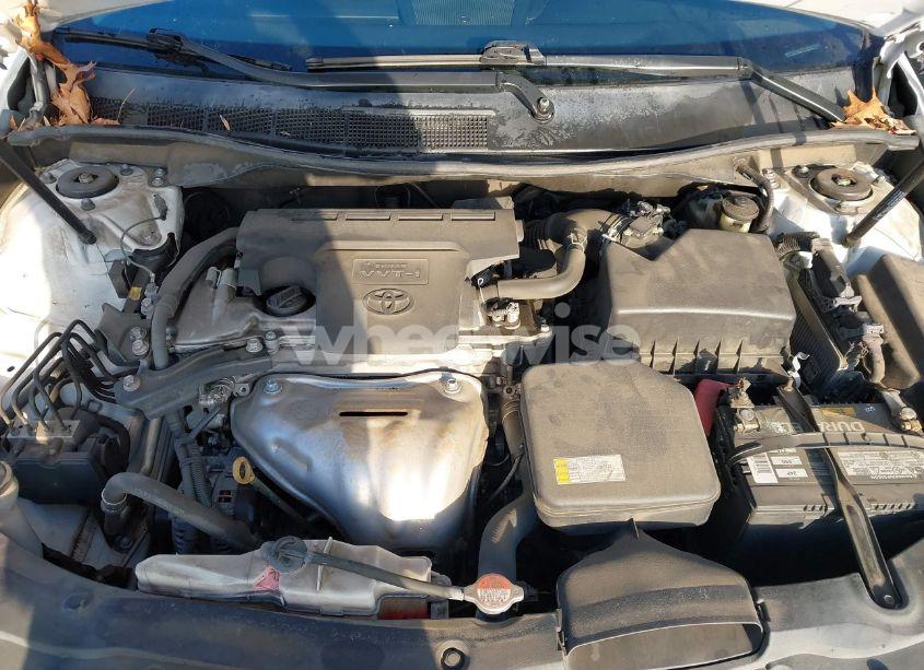 Photo 10 of 2016 Toyota Camry SE (VIN 4T1BF1FK7GU238030)