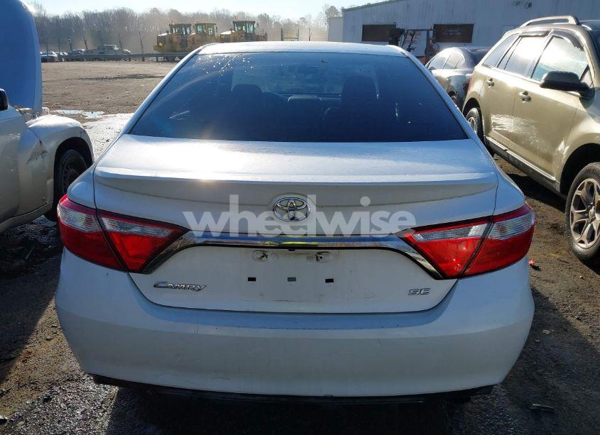 Photo 16 of 2016 Toyota Camry SE (VIN 4T1BF1FK7GU238030)