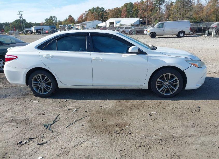 Photo 13 of 2016 Toyota Camry SE (VIN 4T1BF1FK7GU242496)