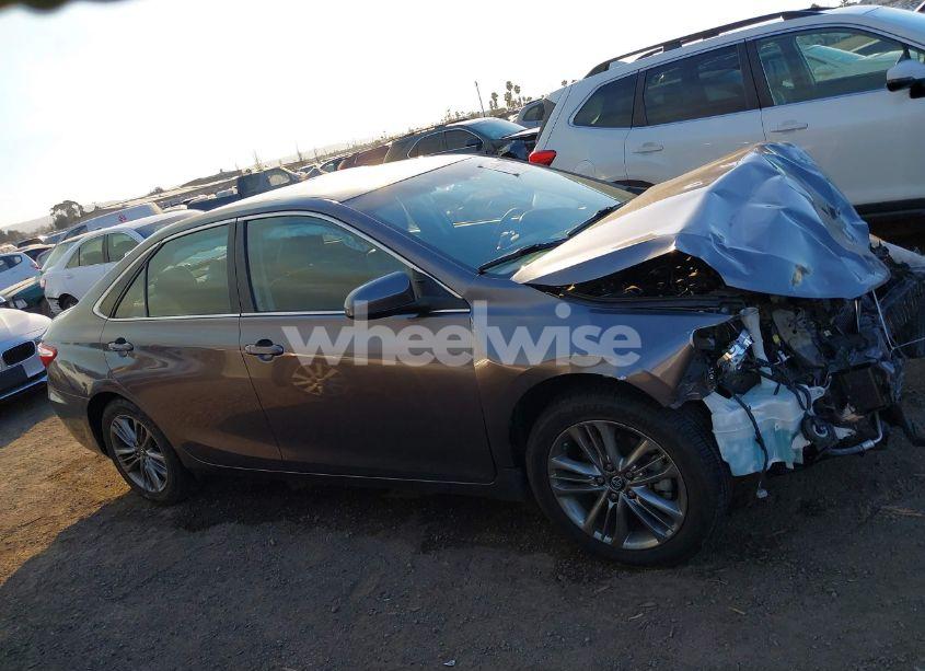 Photo 14 of 2016 Toyota Camry SE (VIN 4T1BF1FK7GU250033)