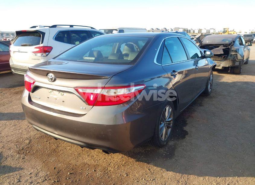 Photo 4 of 2016 Toyota Camry SE (VIN 4T1BF1FK7GU250033)