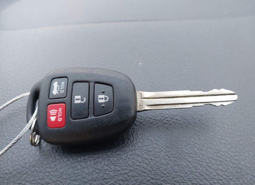 Photo 11 of 2016 Toyota Camry SE (VIN 4T1BF1FK7GU257824)