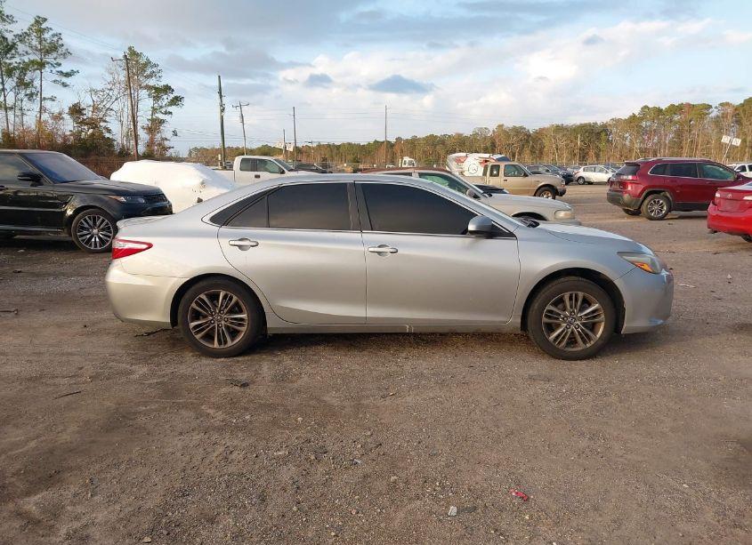 Photo 13 of 2016 Toyota Camry SE (VIN 4T1BF1FK7GU257824)