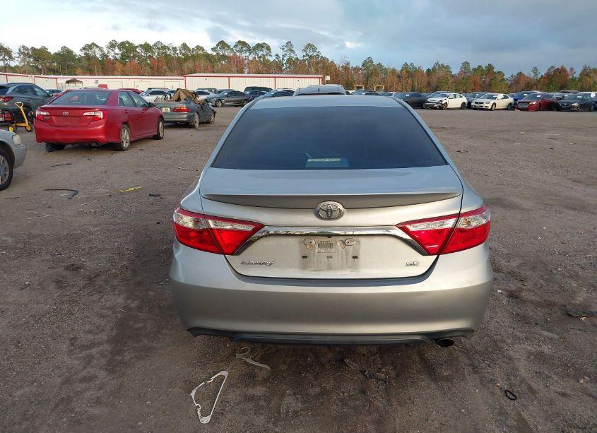 Photo 16 of 2016 Toyota Camry SE (VIN 4T1BF1FK7GU257824)