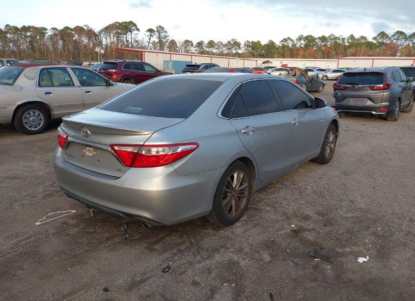 Photo 4 of 2016 Toyota Camry SE (VIN 4T1BF1FK7GU257824)