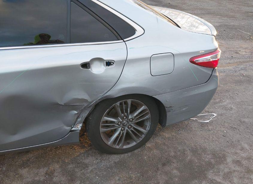 Photo 6 of 2016 Toyota Camry SE (VIN 4T1BF1FK7GU257824)