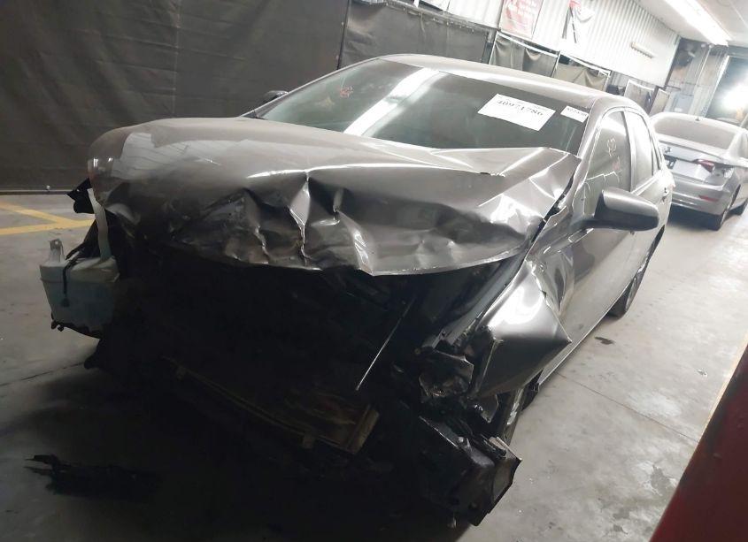 Photo 2 of 2016 Toyota Camry SE (VIN 4T1BF1FK7GU262778)