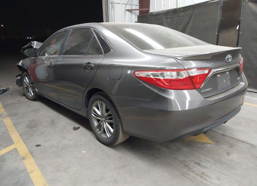 Photo 3 of 2016 Toyota Camry SE (VIN 4T1BF1FK7GU262778)
