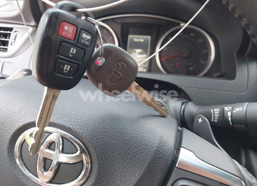 Photo 11 of 2016 Toyota Camry XSE (VIN 4T1BF1FK7GU515212)