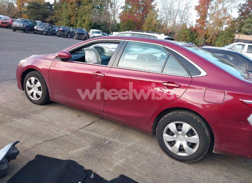 Photo 15 of 2016 Toyota Camry LE (VIN 4T1BF1FK7GU522502)