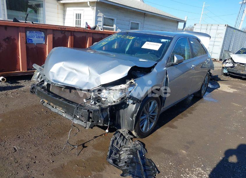 Photo 2 of 2016 Toyota Camry SE (VIN 4T1BF1FK7GU527022)