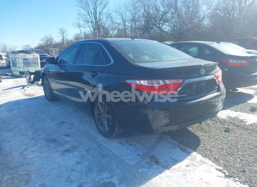 Photo 3 of 2016 Toyota Camry SE (VIN 4T1BF1FK7GU528798)