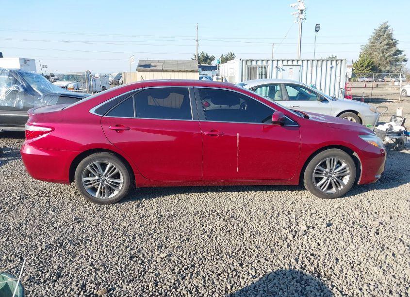 Photo 13 of 2016 Toyota Camry SE (VIN 4T1BF1FK7GU557122)