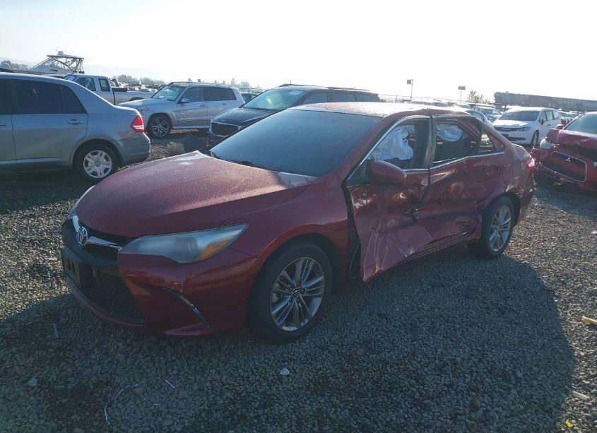 Photo 2 of 2016 Toyota Camry SE (VIN 4T1BF1FK7GU557122)