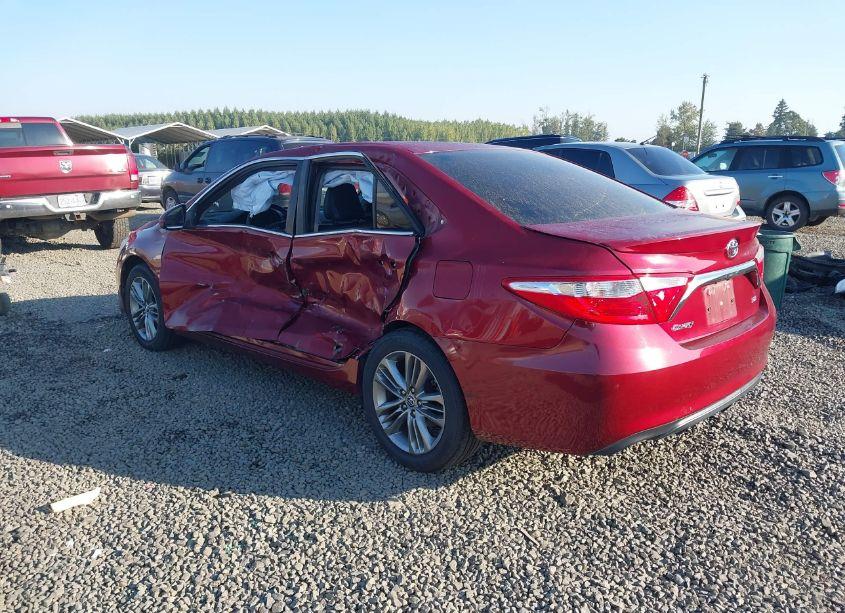 Photo 3 of 2016 Toyota Camry SE (VIN 4T1BF1FK7GU557122)