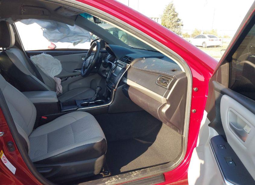 Photo 5 of 2016 Toyota Camry SE (VIN 4T1BF1FK7GU557122)