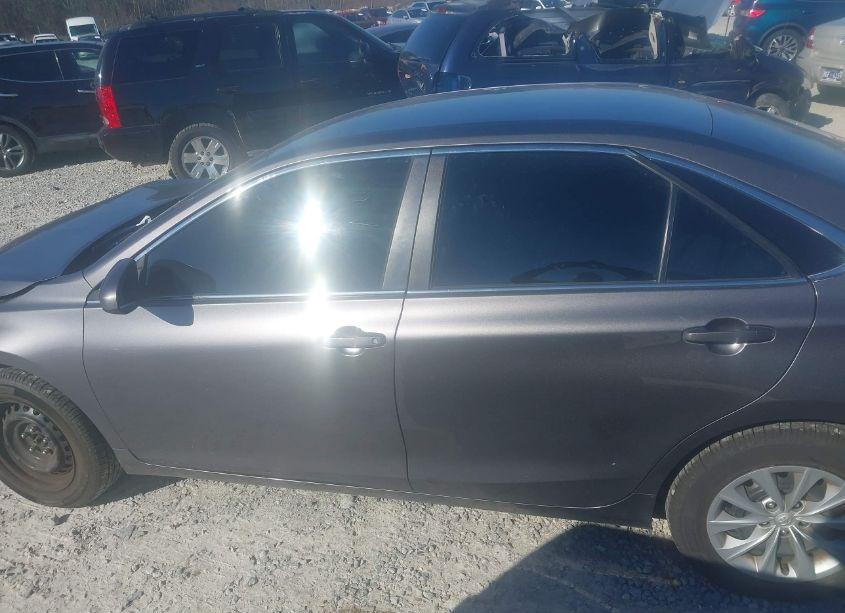 Photo 14 of 2016 Toyota Camry LE (VIN 4T1BF1FK7GU574020)