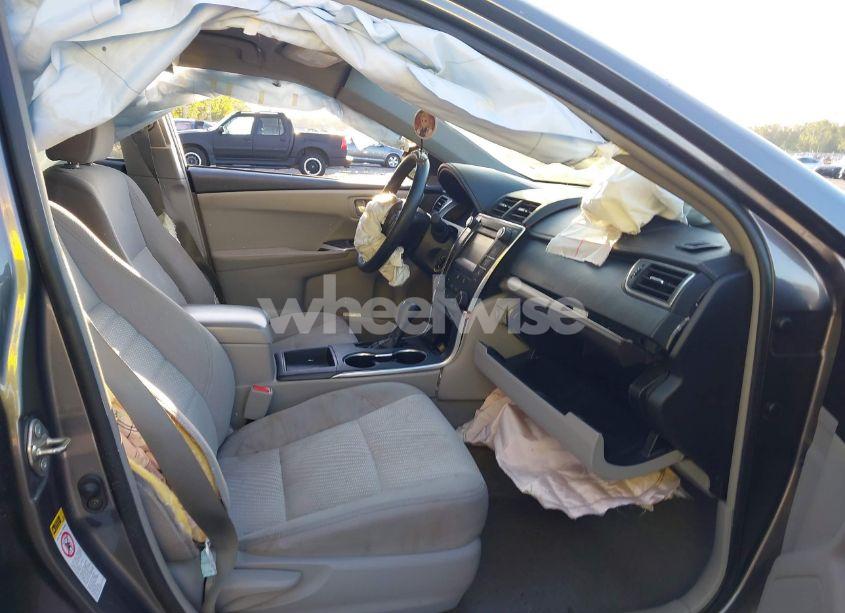 Photo 5 of 2016 Toyota Camry LE (VIN 4T1BF1FK7GU593957)