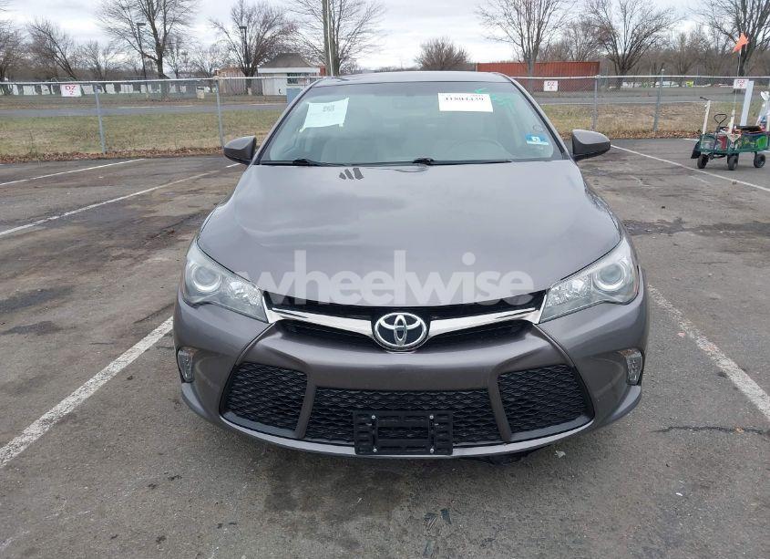 Photo 12 of 2016 Toyota Camry XSE (VIN 4T1BF1FK7GU596731)