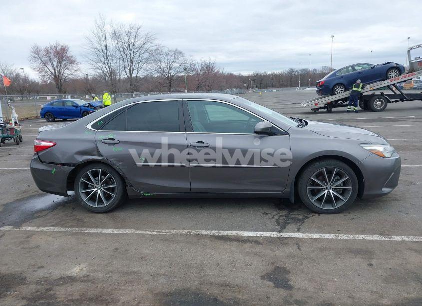 Photo 13 of 2016 Toyota Camry XSE (VIN 4T1BF1FK7GU596731)