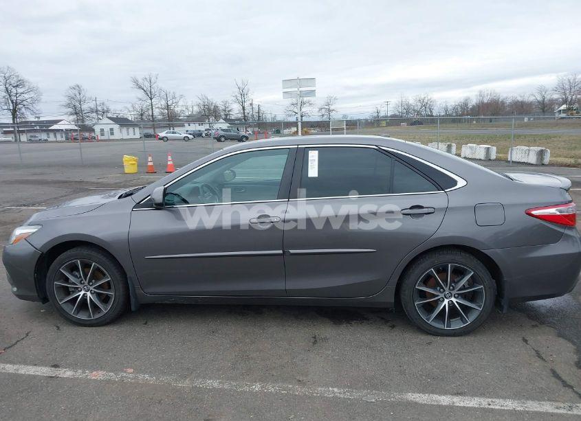 Photo 14 of 2016 Toyota Camry XSE (VIN 4T1BF1FK7GU596731)