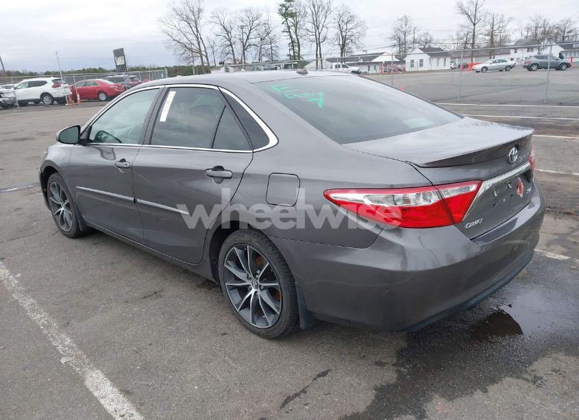 Photo 3 of 2016 Toyota Camry XSE (VIN 4T1BF1FK7GU596731)