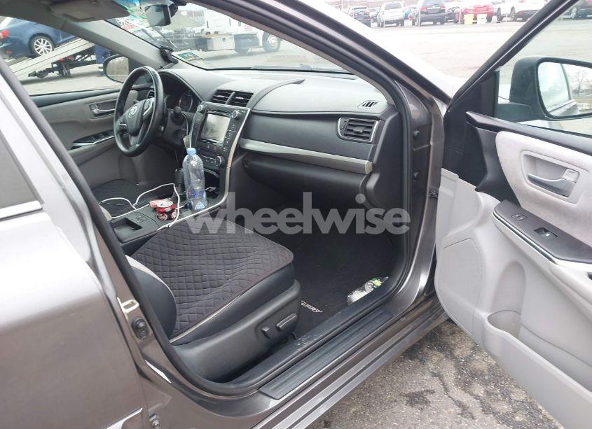 Photo 5 of 2016 Toyota Camry XSE (VIN 4T1BF1FK7GU596731)