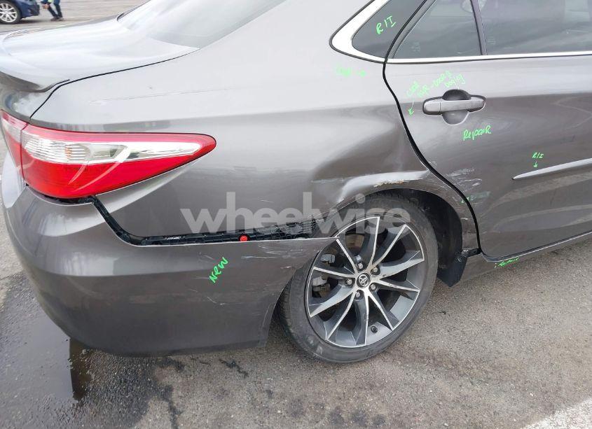 Photo 6 of 2016 Toyota Camry XSE (VIN 4T1BF1FK7GU596731)