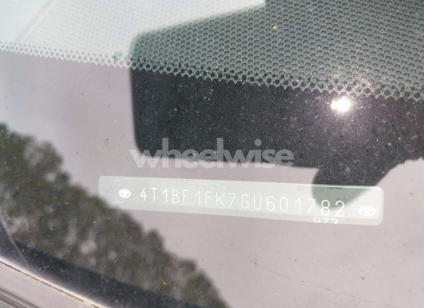 Photo 9 of 2016 Toyota Camry LE (VIN 4T1BF1FK7GU601782)