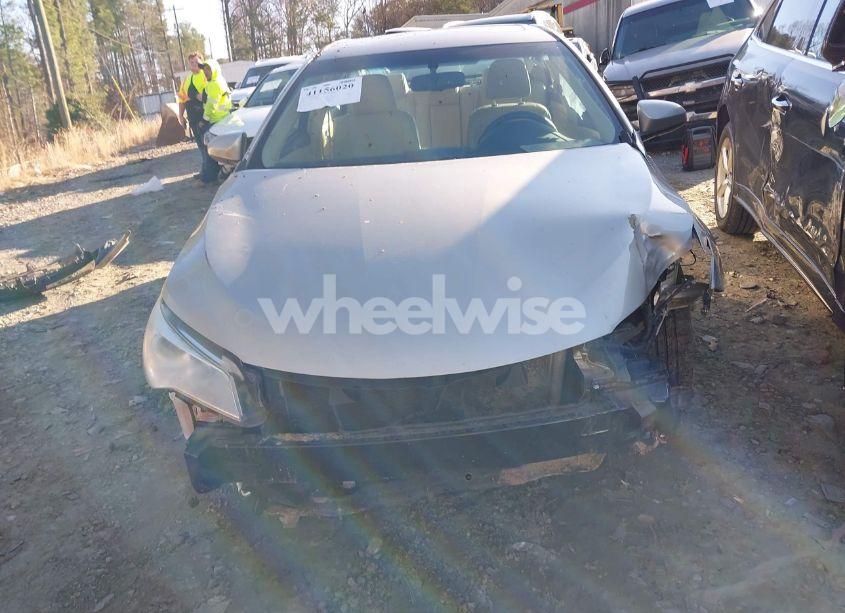 Photo 12 of 2016 Toyota Camry XLE (VIN 4T1BF1FK7GU604083)