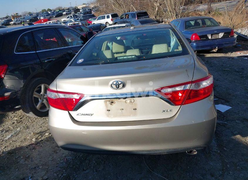 Photo 16 of 2016 Toyota Camry XLE (VIN 4T1BF1FK7GU604083)