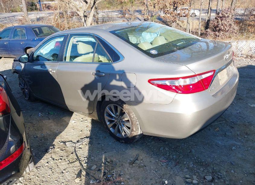 Photo 3 of 2016 Toyota Camry XLE (VIN 4T1BF1FK7GU604083)