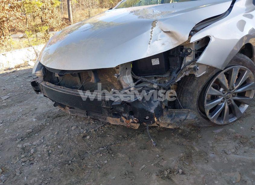 Photo 6 of 2016 Toyota Camry XLE (VIN 4T1BF1FK7GU604083)