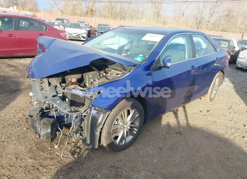 Photo 2 of 2016 Toyota Camry SE (VIN 4T1BF1FK7GU607145)