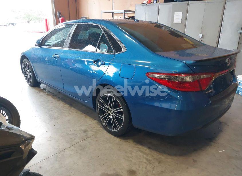 Photo 3 of 2016 Toyota Camry SE (VIN 4T1BF1FK7GU999205)