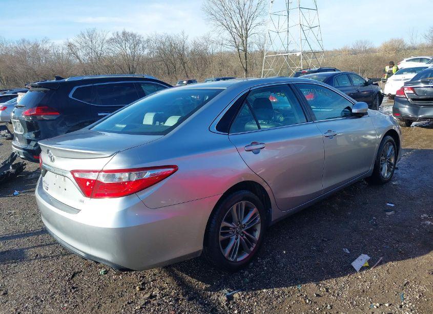 Photo 4 of 2017 Toyota Camry SE (VIN 4T1BF1FK7HU271983)