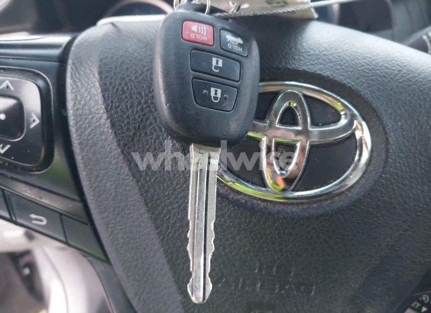 Photo 11 of 2017 Toyota Camry LE (VIN 4T1BF1FK7HU283700)