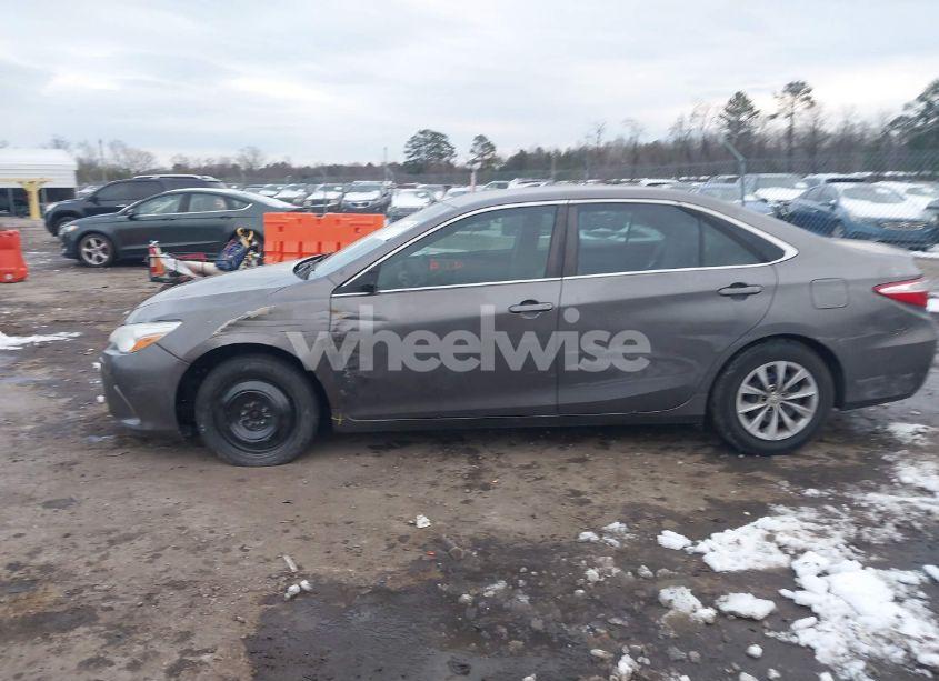 Photo 14 of 2017 Toyota Camry LE (VIN 4T1BF1FK7HU283700)