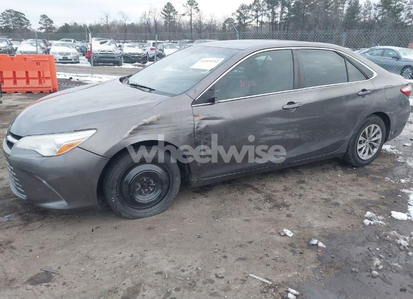 Photo 6 of 2017 Toyota Camry LE (VIN 4T1BF1FK7HU283700)