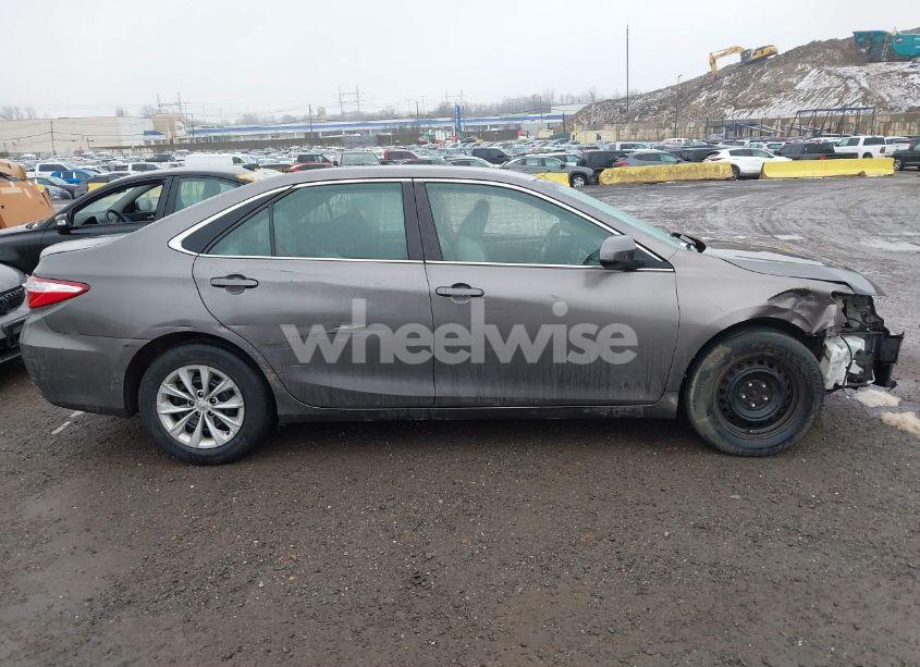 Photo 13 of 2017 Toyota Camry LE (VIN 4T1BF1FK7HU296429)