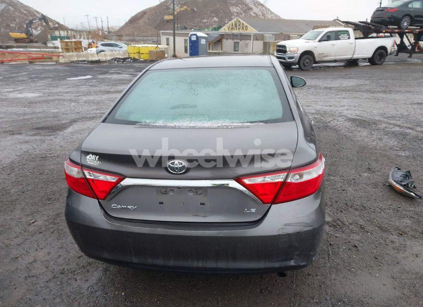 Photo 16 of 2017 Toyota Camry LE (VIN 4T1BF1FK7HU296429)