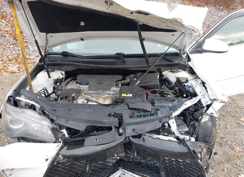 Photo 10 of 2017 Toyota Camry SE (VIN 4T1BF1FK7HU307820)