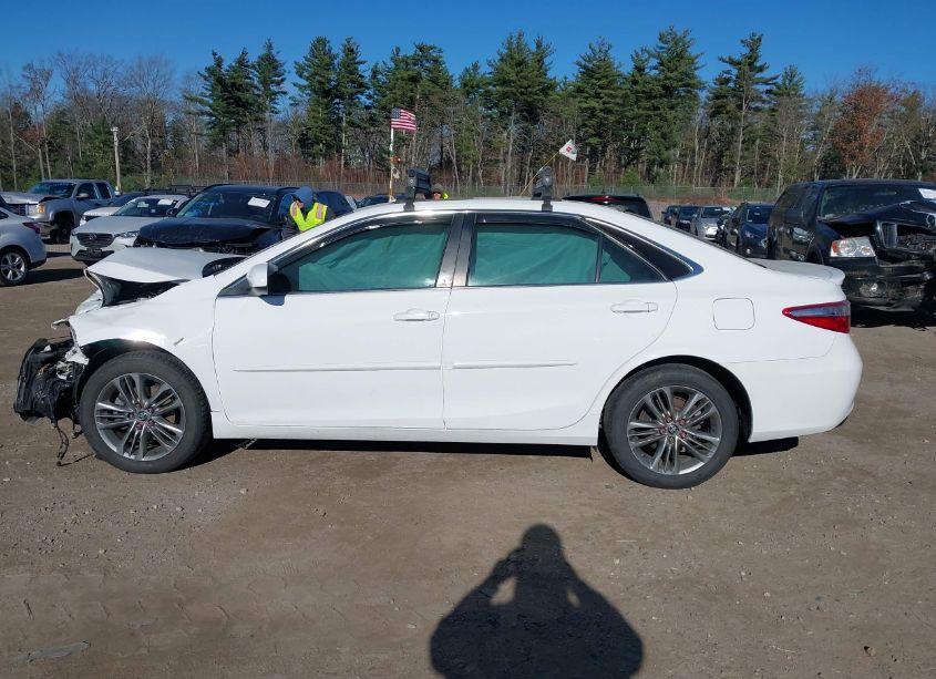 Photo 15 of 2017 Toyota Camry SE (VIN 4T1BF1FK7HU307820)