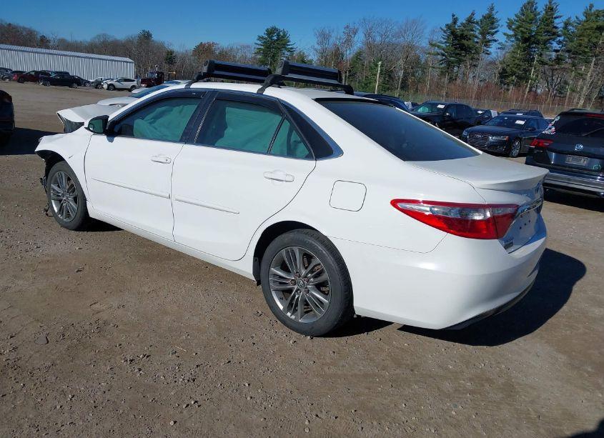 Photo 3 of 2017 Toyota Camry SE (VIN 4T1BF1FK7HU307820)