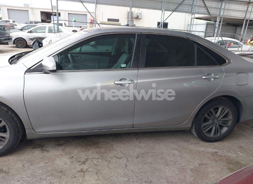 Photo 14 of 2017 Toyota Camry SE (VIN 4T1BF1FK7HU308630)