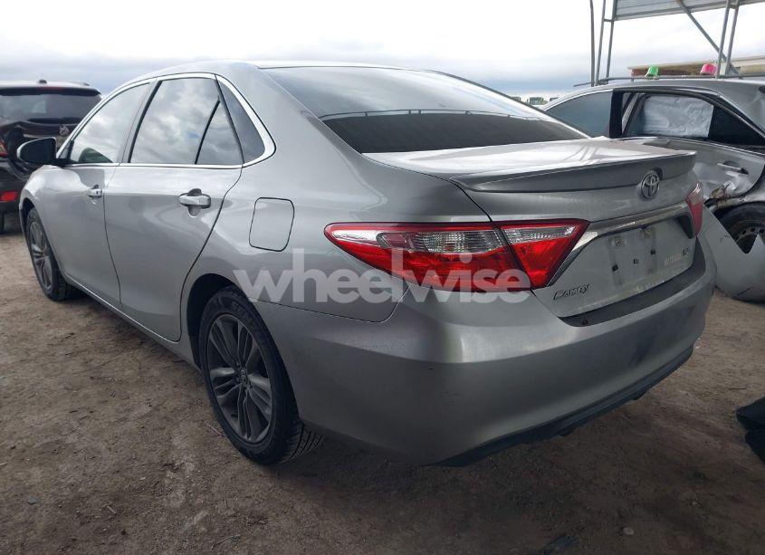 Photo 3 of 2017 Toyota Camry SE (VIN 4T1BF1FK7HU308630)