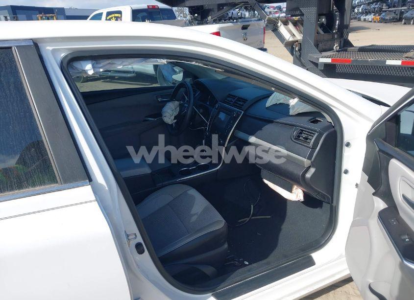 Photo 5 of 2017 Toyota Camry SE (VIN 4T1BF1FK7HU312189)