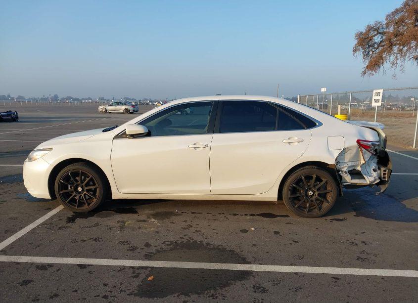 Photo 14 of 2017 Toyota Camry SE (VIN 4T1BF1FK7HU319580)