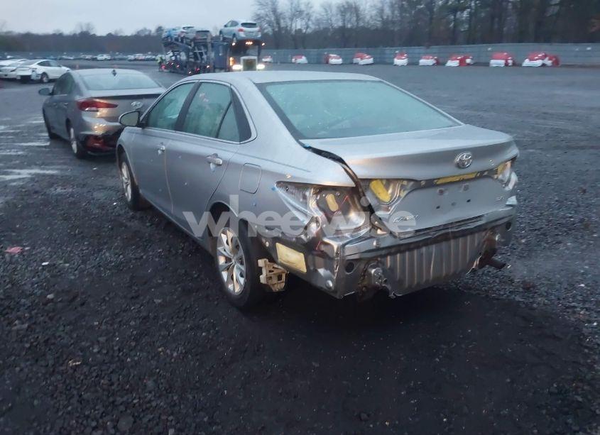 Photo 3 of 2017 Toyota Camry LE (VIN 4T1BF1FK7HU331602)