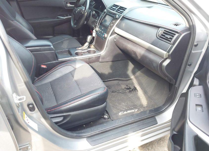 Photo 5 of 2017 Toyota Camry SE (VIN 4T1BF1FK7HU336718)